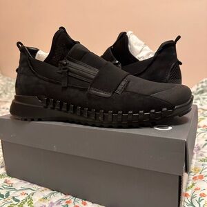ECCO ZIPFLEX W -SLIP ON BLACK BRAND NEW